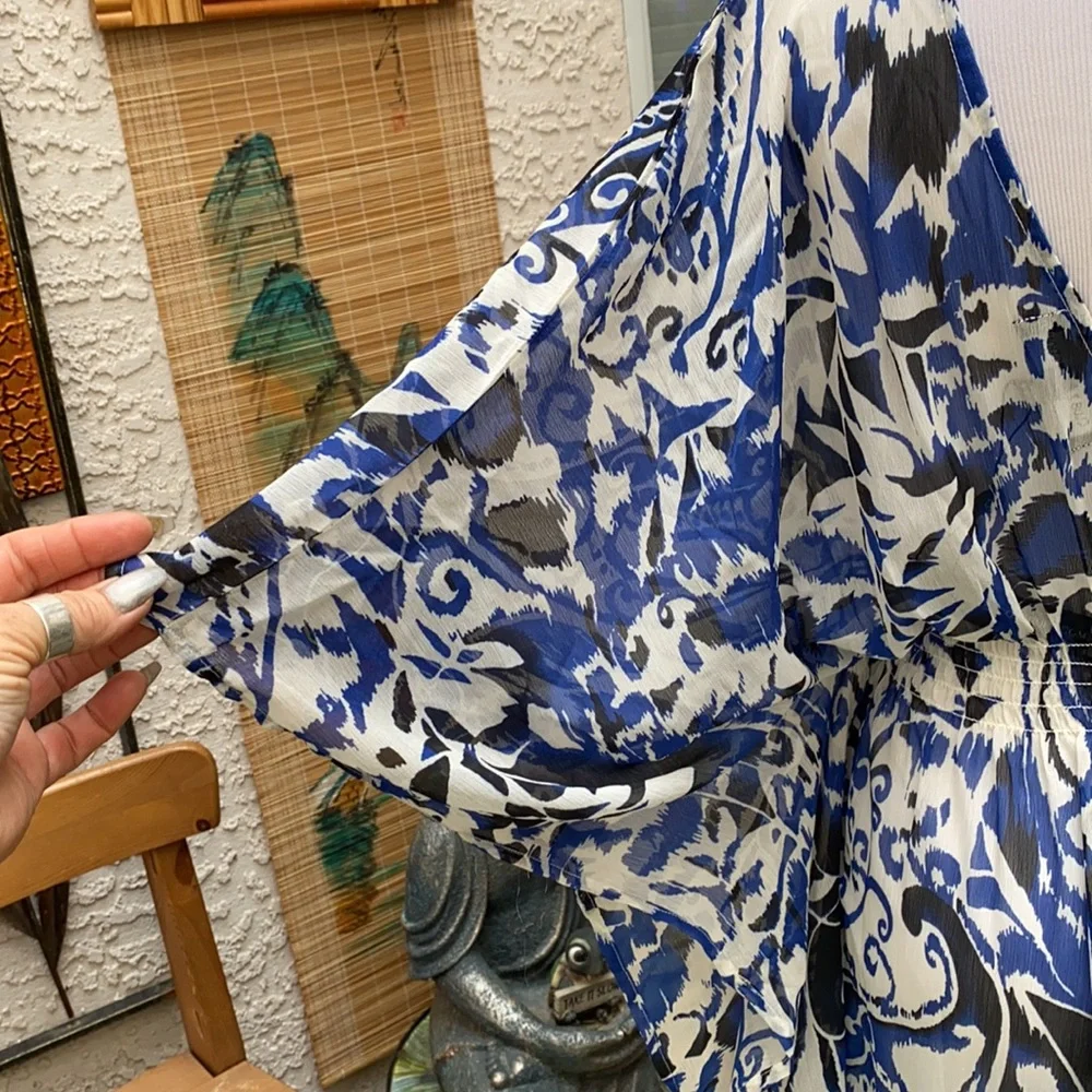 💙BEAUTIFUL BLUE N WHITE KAFTAN💙 - Picture 3 of 8